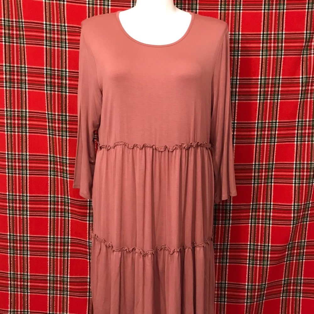 Heimish USA Blush Dress with 3/4 Sleeves - NWOT